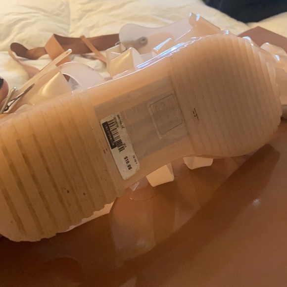 Sandals - Picture 4 of 4